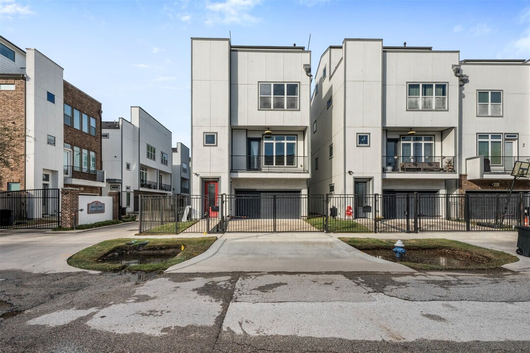 6106 Clarkson Ln in Houston, TX - Building Photo