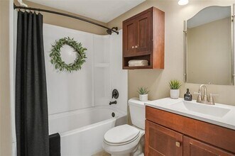 2300 Balsam Dr in Arlington, TX - Building Photo - Building Photo