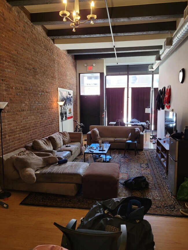 254 Friend St, Unit 1 in Boston, MA - Building Photo - Building Photo
