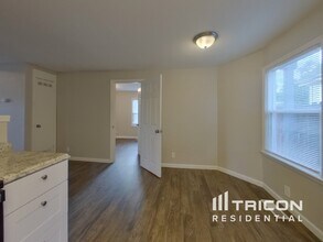 1165 Buena Vista Ave in Reno, NV - Building Photo - Building Photo