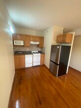 1116 Commonwealth Ave, Unit 314 in Boston, MA - Building Photo - Building Photo