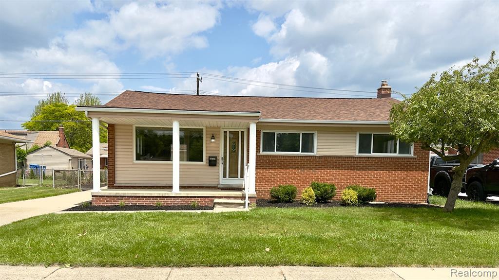 20724 Ann Arbor Trail in Dearborn Heights, MI - Building Photo