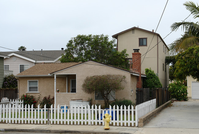 459-463 Arcade Dr in Ventura, CA - Building Photo - Building Photo