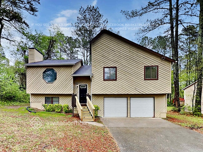 property at 4026 Leicester Dr NE