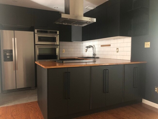 2254 Coppersmith Square in Reston, VA - Building Photo - Building Photo