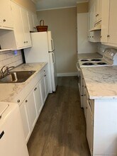 568 Danbury Rd in New Milford, CT - Building Photo - Building Photo