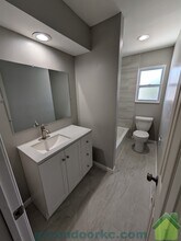 9152 W 78th Terrace in Overland Park, KS - Building Photo - Building Photo