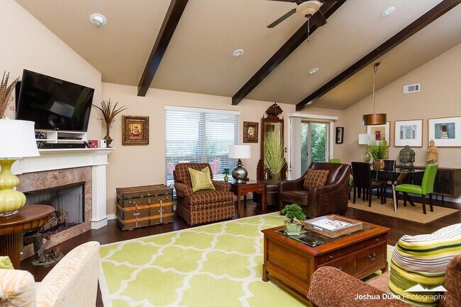 property at 3252 N Bentley Ridge