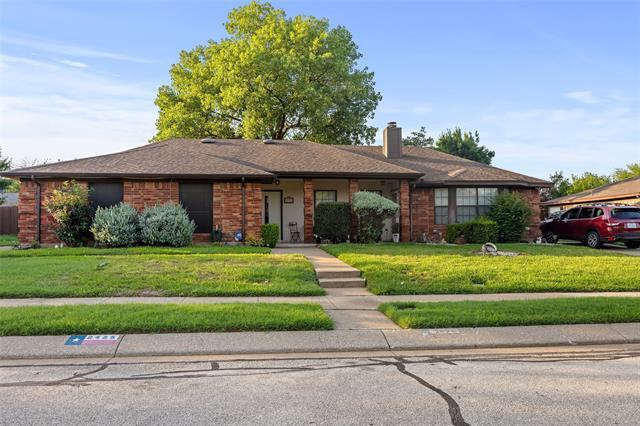 2425 Aquaduct Dr in Bedford, TX - Building Photo - Building Photo