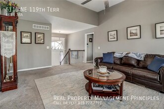 6110 NE 119th Terrace in Kansas City, MO - Building Photo - Building Photo