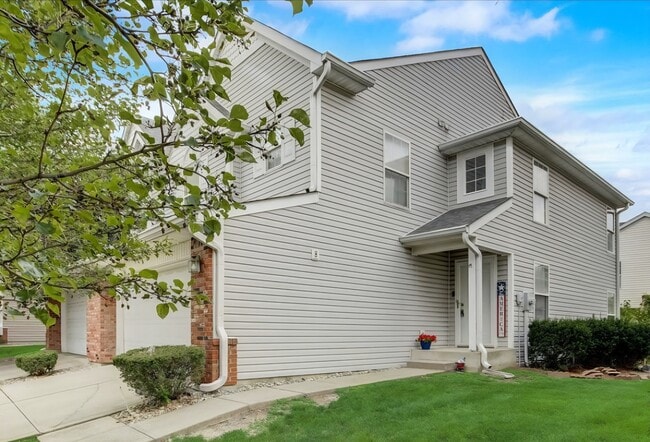 1880 Misty Lake Dr in Indianapolis, IN - Foto de edificio - Building Photo