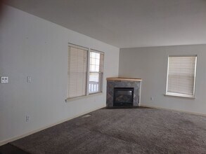 62681 Larkview Rd in Bend, OR - Building Photo - Building Photo