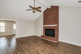 7352 Alexander Rd in Olive Branch, MS - Foto de edificio - Building Photo