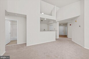 6613 Netties Ln in Alexandria, VA - Building Photo