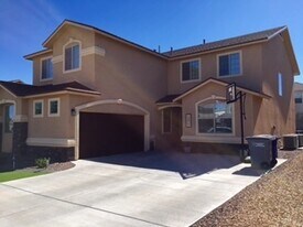 10949 Ray Mena Ln in El Paso, TX - Building Photo