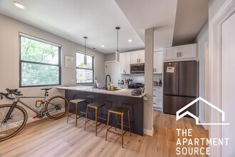 2412 W Belden Ave in Chicago, IL - Building Photo - Building Photo