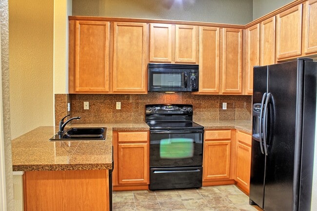 15460 Canyon Gulch Ln in Englewood, CO - Building Photo - Building Photo