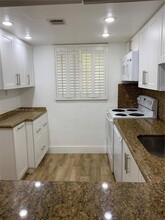 200 Galen Dr in Key Biscayne, FL - Building Photo - Building Photo