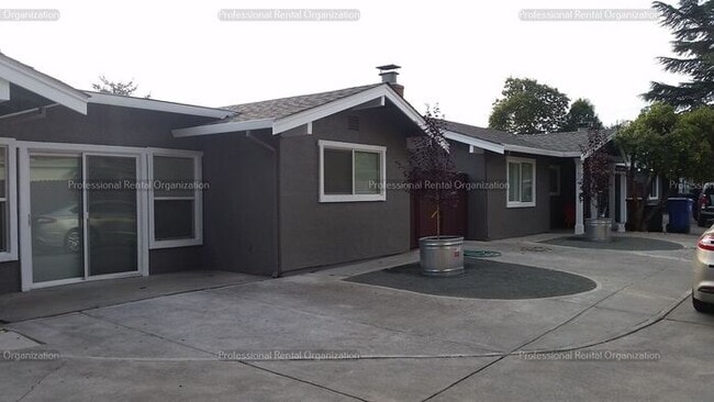 property at 2239 Redwood Rd