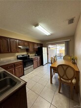 3804 N 7th Ct in McAllen, TX - Foto de edificio - Building Photo