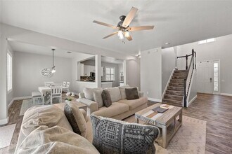 14019 Crater Cir in Hudson, FL - Building Photo - Building Photo