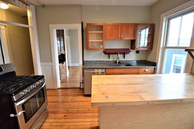 property at 82 Montebello Rd