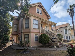 2430 Fulton Street in Berkeley, CA - Foto de edificio - Building Photo