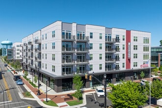 Centro at Pine Nash in Wilson, NC - Foto de edificio - Building Photo