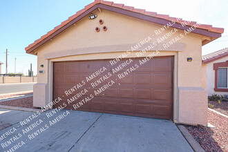 10503 W Pasadena Ave in Glendale, AZ - Building Photo - Building Photo