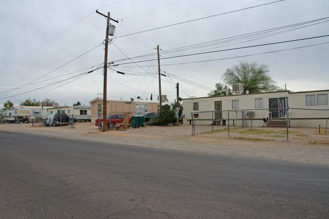 3224-3232 E Milton Rd in Tucson, AZ - Foto de edificio - Building Photo