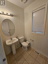 128 Bridlewood Blvd in Whitby, ON - Building Photo - Building Photo