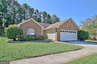 250 Landing Dr in Fayetteville, GA - Building Photo - Building Photo
