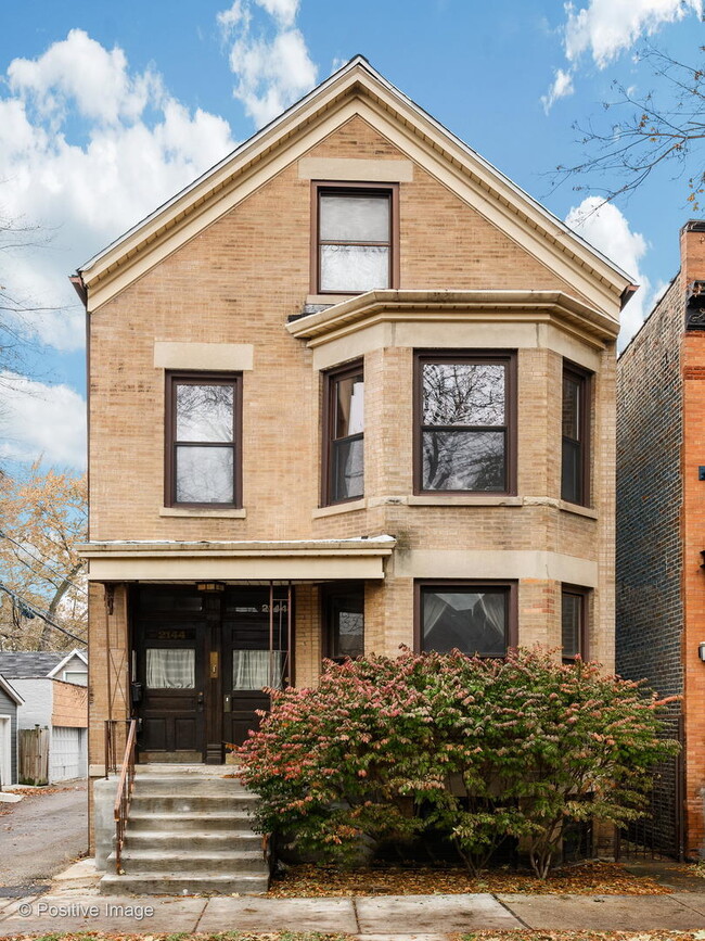 property at 2144 W Moffat St