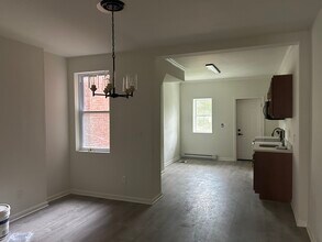 2810 Winchester St in Baltimore, MD - Building Photo - Building Photo