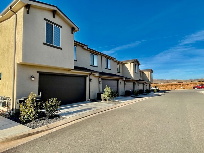 687 Guy Ln in Ivins, UT - Building Photo - Building Photo