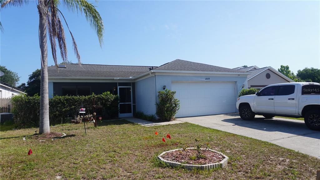 17109 Cypresswood Way in Clermont, FL - Building Photo