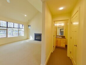 320 Mia Ln in Eugene, OR - Building Photo - Building Photo