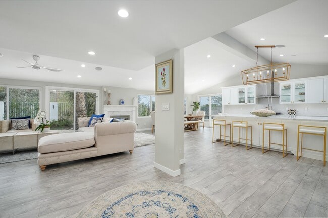 property at 5812 Comanche Ave