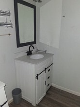 5310 Keller Springs Rd in Dallas, TX - Foto de edificio - Building Photo