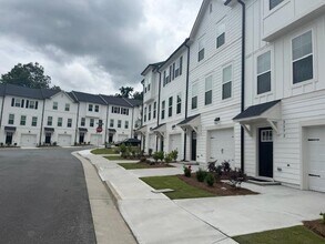 3170 Washburn St SE in Atlanta, GA - Building Photo - Building Photo