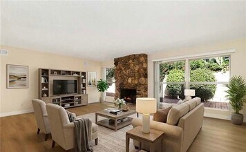 20017 Hemmingway St in Los Angeles, CA - Building Photo - Building Photo