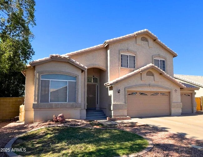 property at 242 S Sycamore Pl