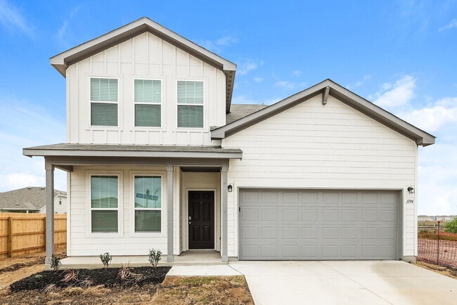 1194 Casa Luminar in Converse, TX - Building Photo - Building Photo