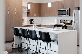 241 W 200 S in Salt Lake City, UT - Building Photo - Building Photo