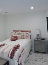1304 Allison St NE, Unit B in Washington, DC - Foto de edificio - Building Photo