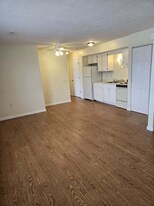 27 Scioto Dr in Heath, OH - Building Photo