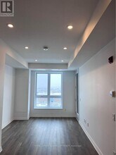 101 Golden Eagle Rd in Waterloo, ON - Building Photo - Building Photo