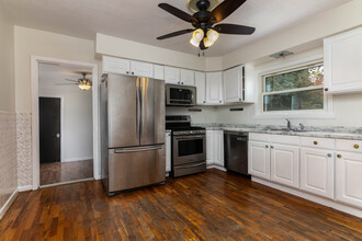 7923 S Rock Hill Rd, Unit Home in St. Louis, MO - Building Photo - Building Photo