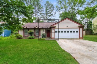 10858 Morning Dove Dr in Hampton, GA - Building Photo