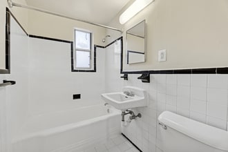 Olde Salem Village in Falls Church, VA - Building Photo - Building Photo